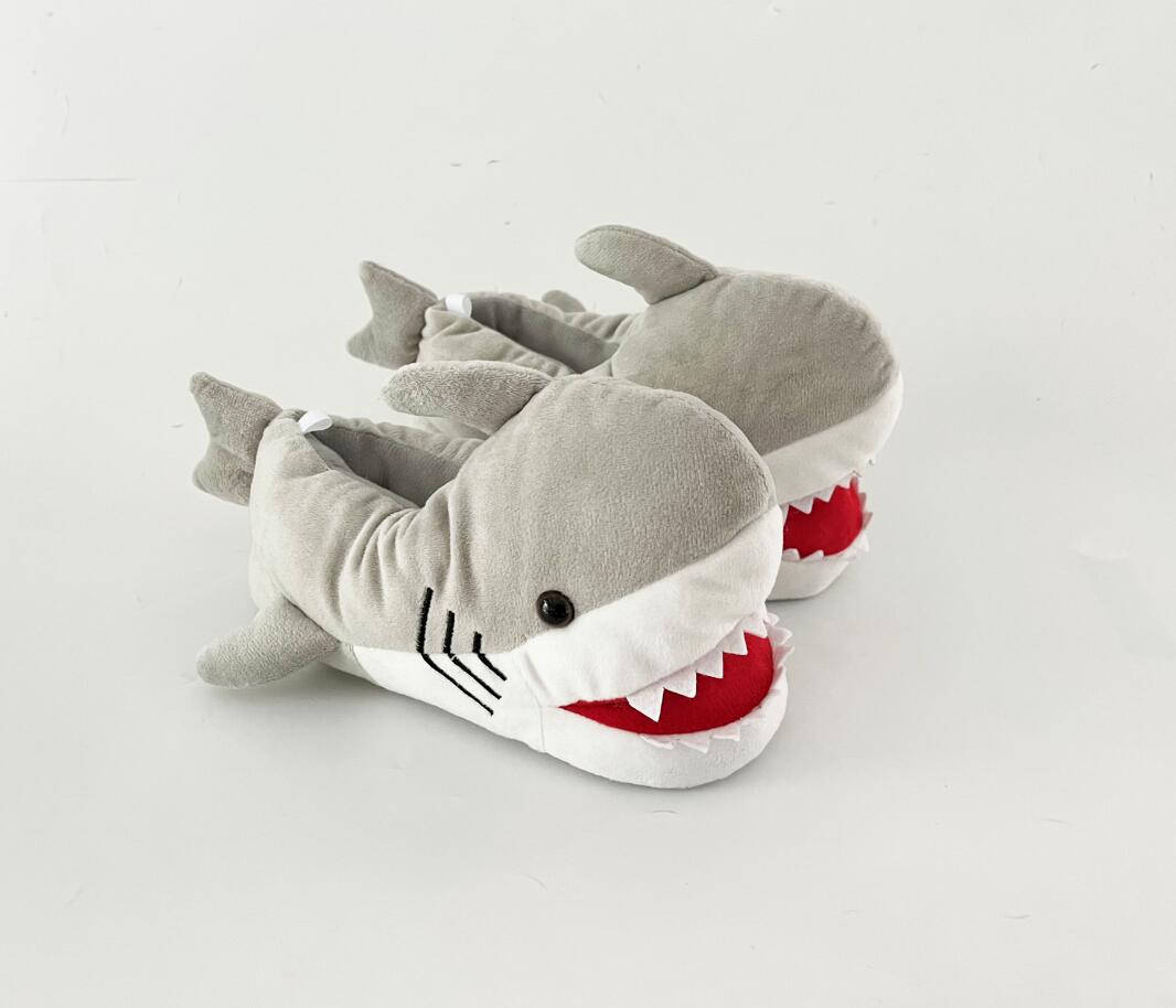 NOVELTY SLIPPERS