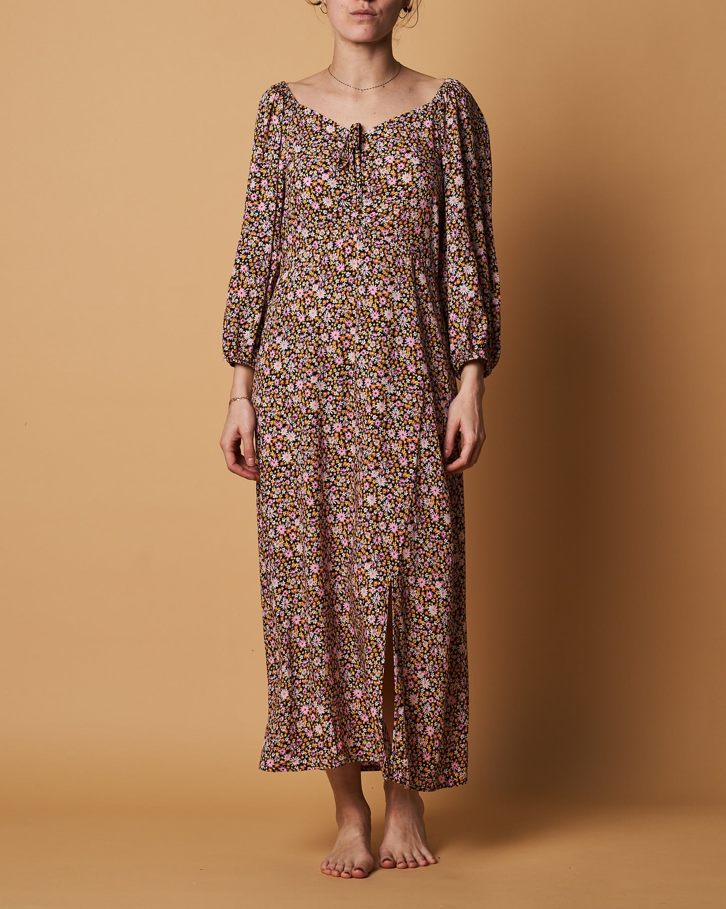 LONG SLEEVE MAXI DRESS