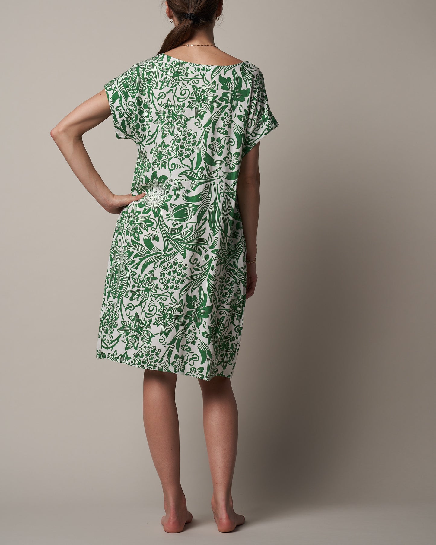 SLOUCH DRESS W/ CUT SLEEVE