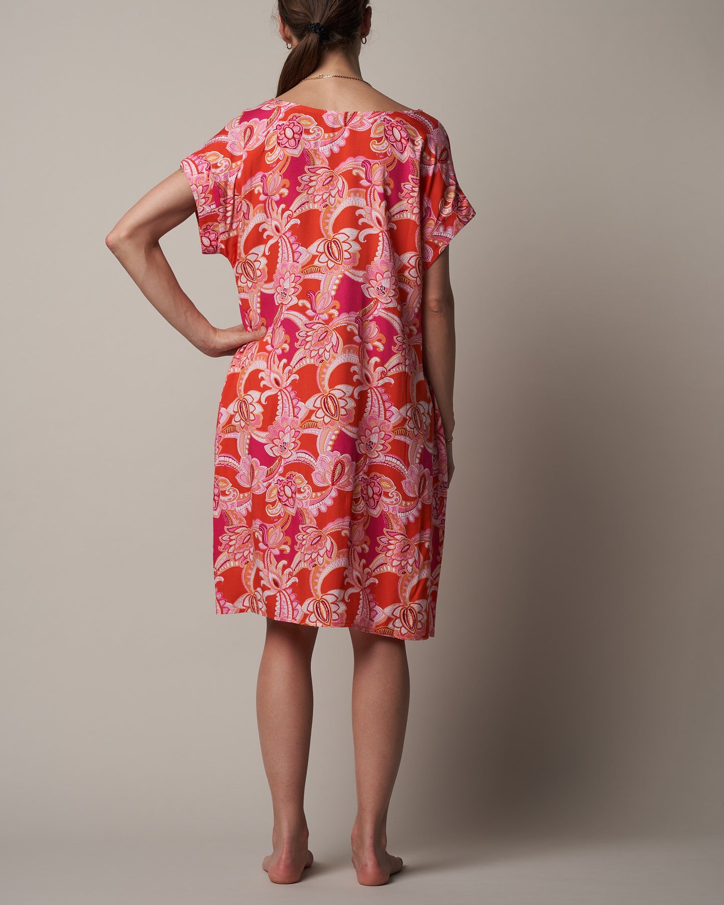 SLOUCH DRESS W/ CUT SLEEVE