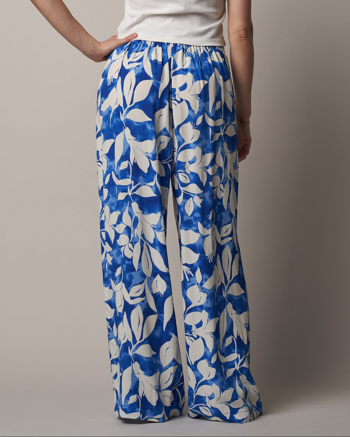 STRAIGHT LEG PANT