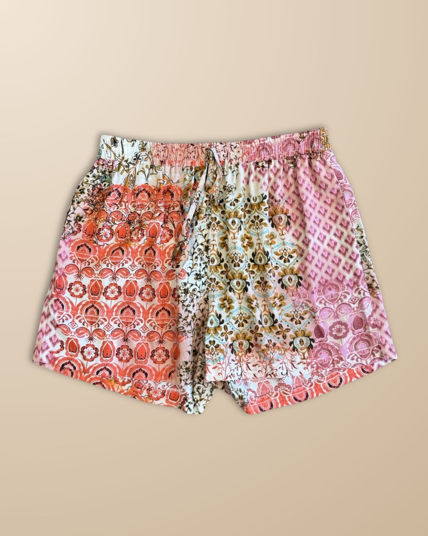 ELASTIC WAIST SHORTS