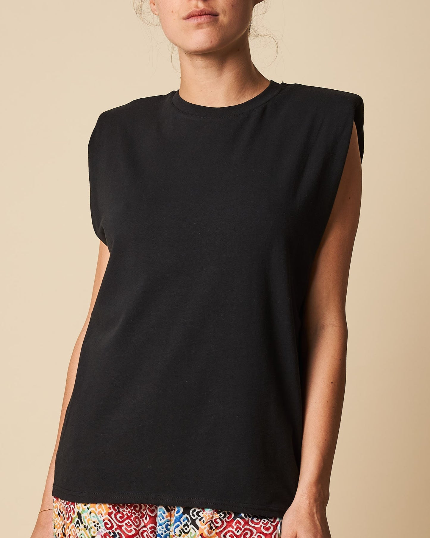 PADDED SHOULDER TANK TOP