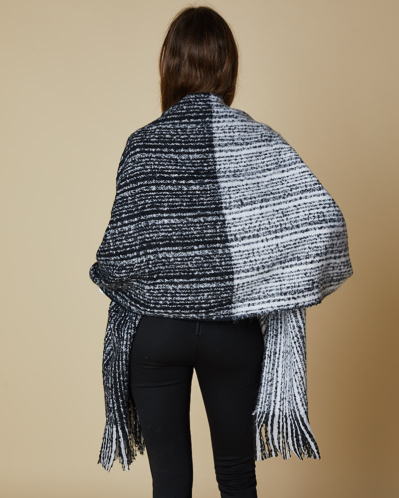 Fluffy Scarf With Fringe