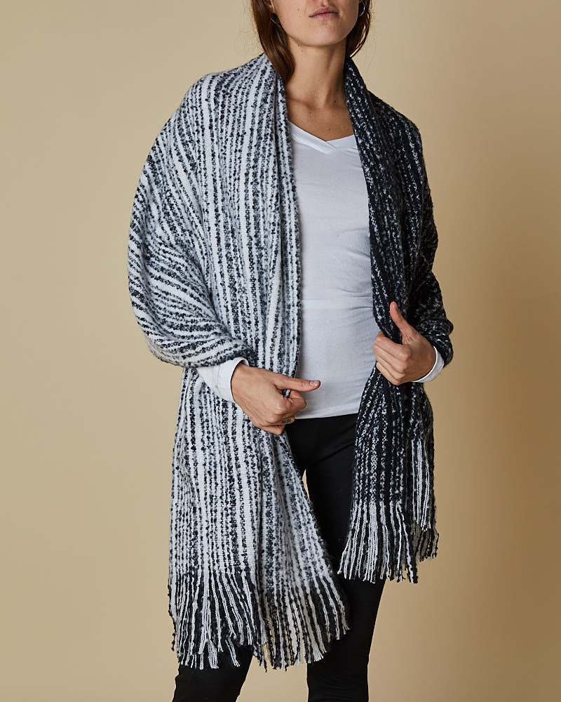 Fluffy Scarf With Fringe