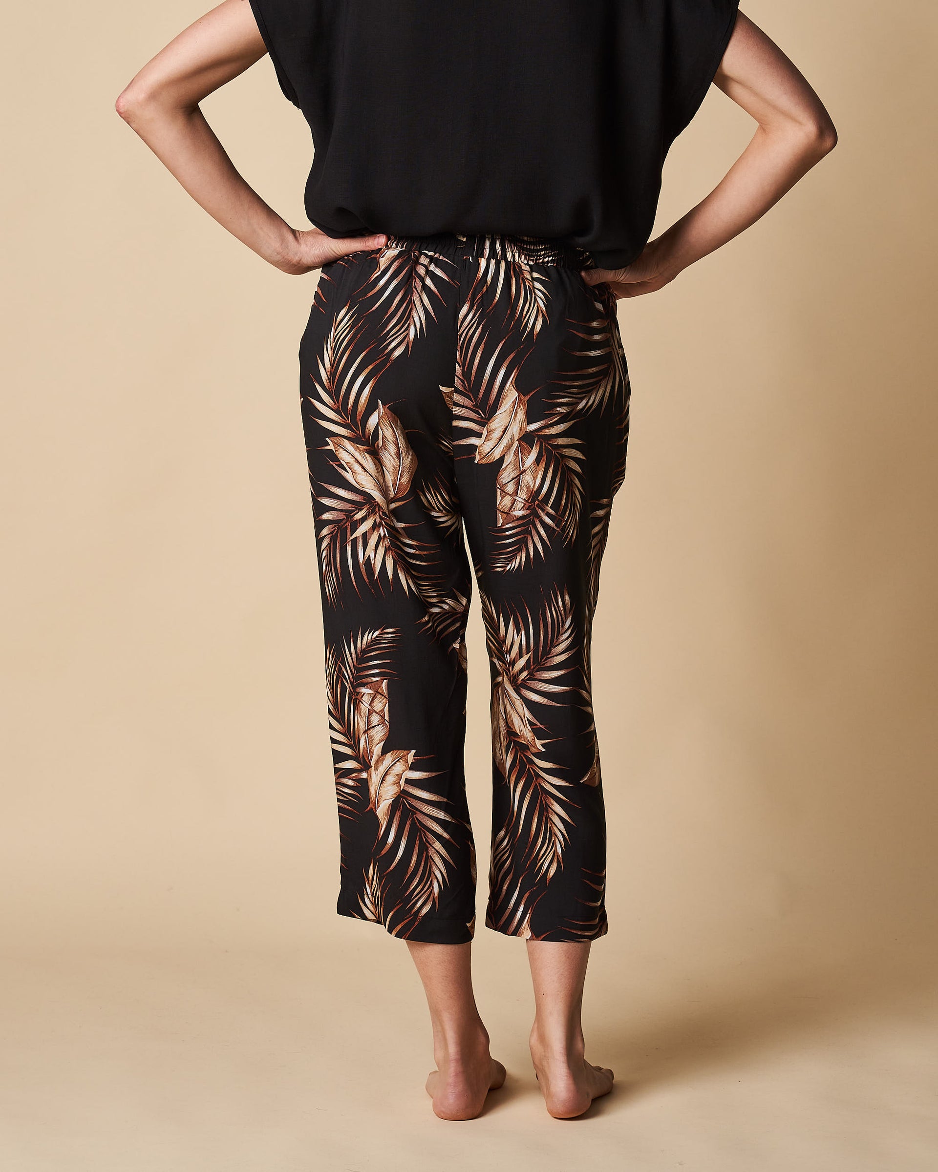 Mid Calf Pant w/ Side Pockets