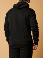 HOODIE W/ KANGA POCKETS AND CHEST PRINT