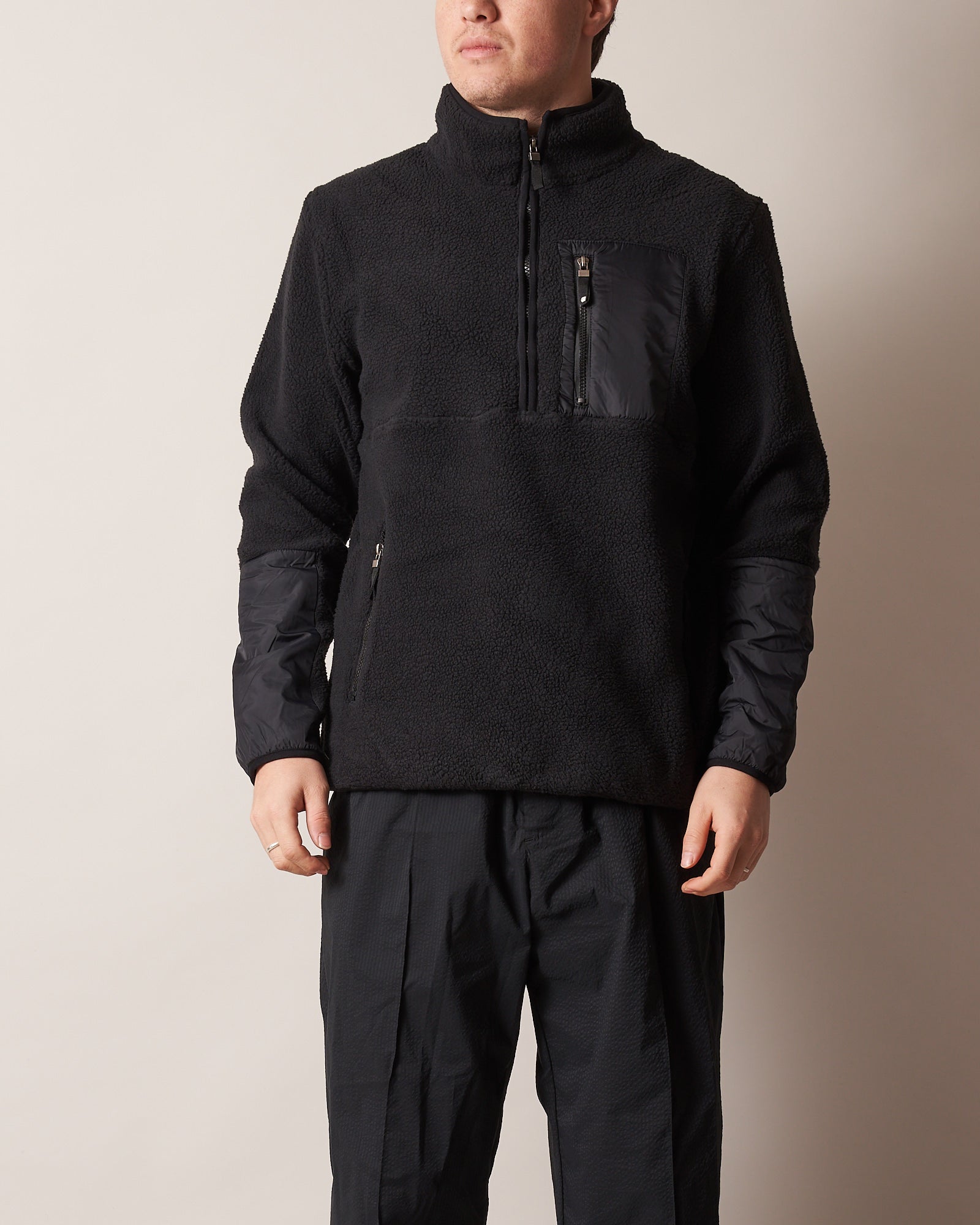 1/2 ZIP SHERPA TOP W/ PATCH