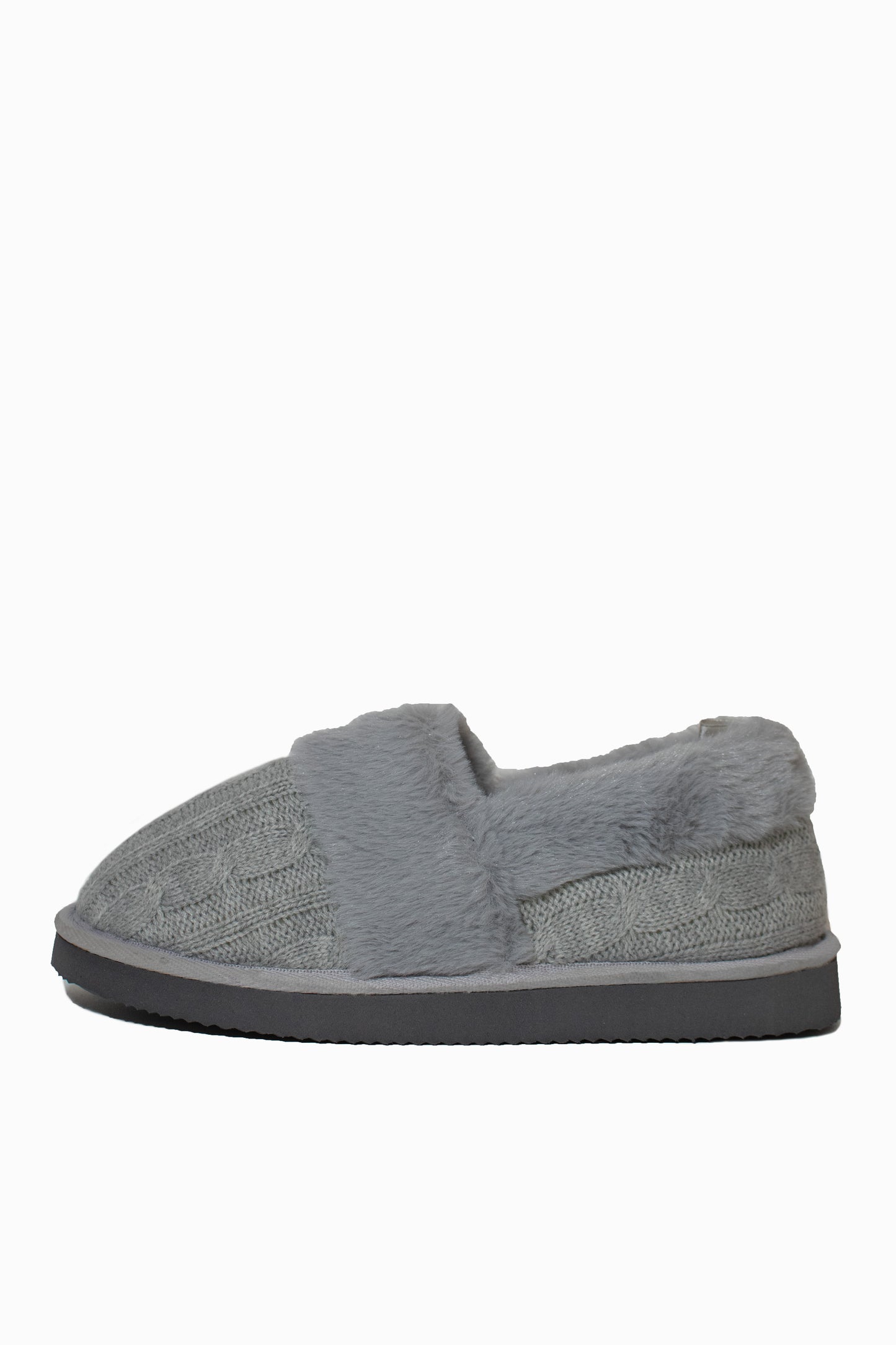 RENA - CABLE KNIT SLIPPER