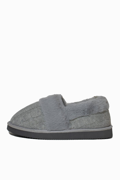 RENA - CABLE KNIT SLIPPER