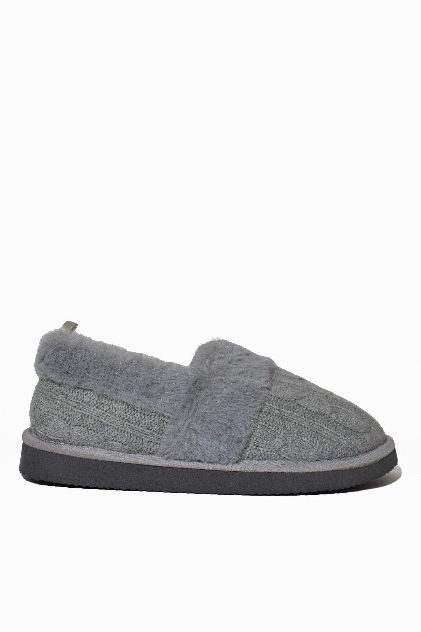 RENA - CABLE KNIT SLIPPER