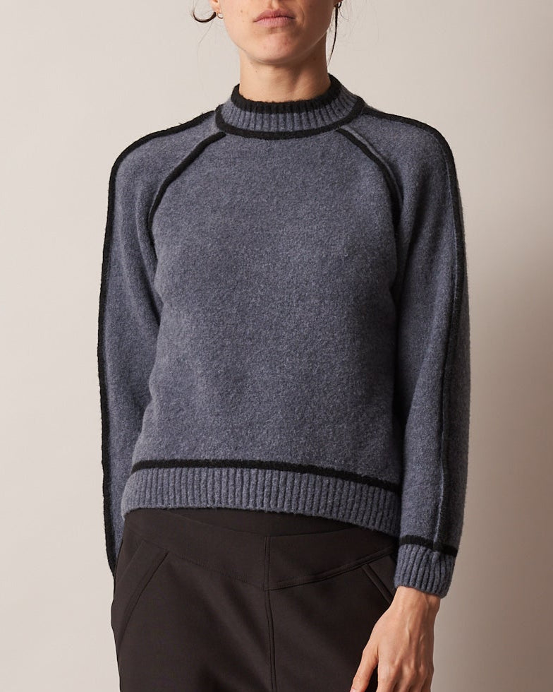 STRIPE TRIM JUMPER