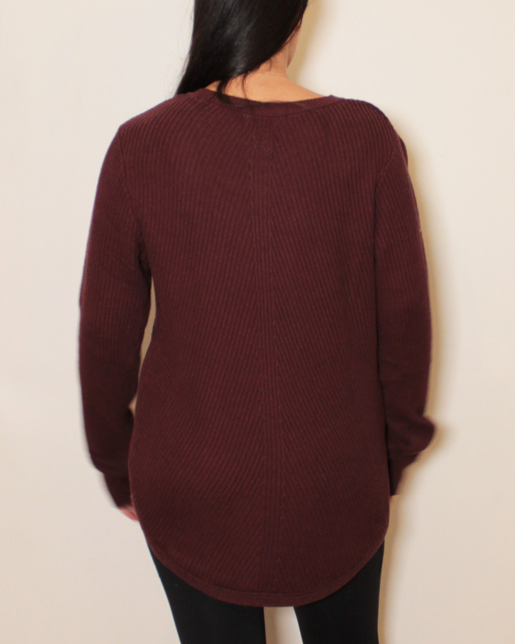 PLUS SIZE - CREW NECK JUMPER