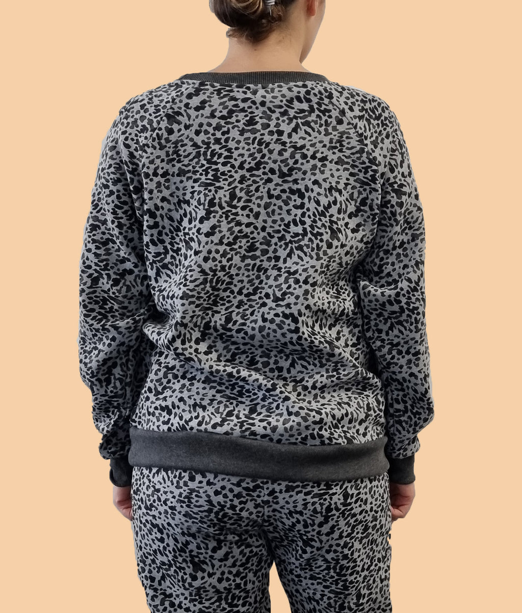 CREWNECK ANIMAL SWEATSHIRT