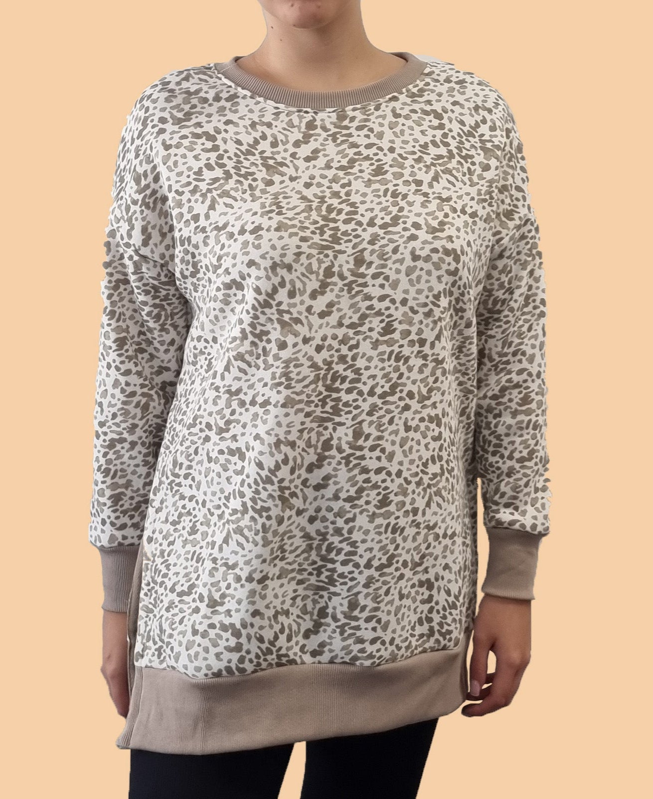 TUNIC SWEATSHIRT W/ SIDE SPLIT
