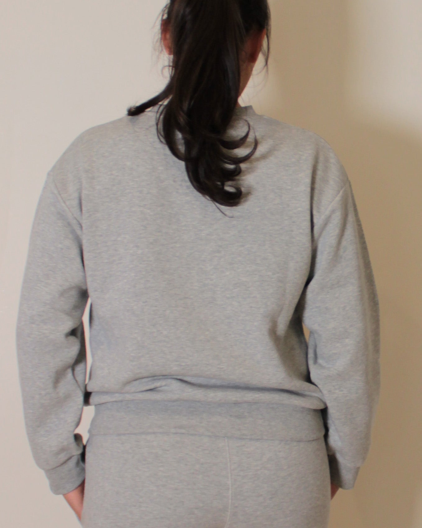CREWNECK SWEATSHIRT