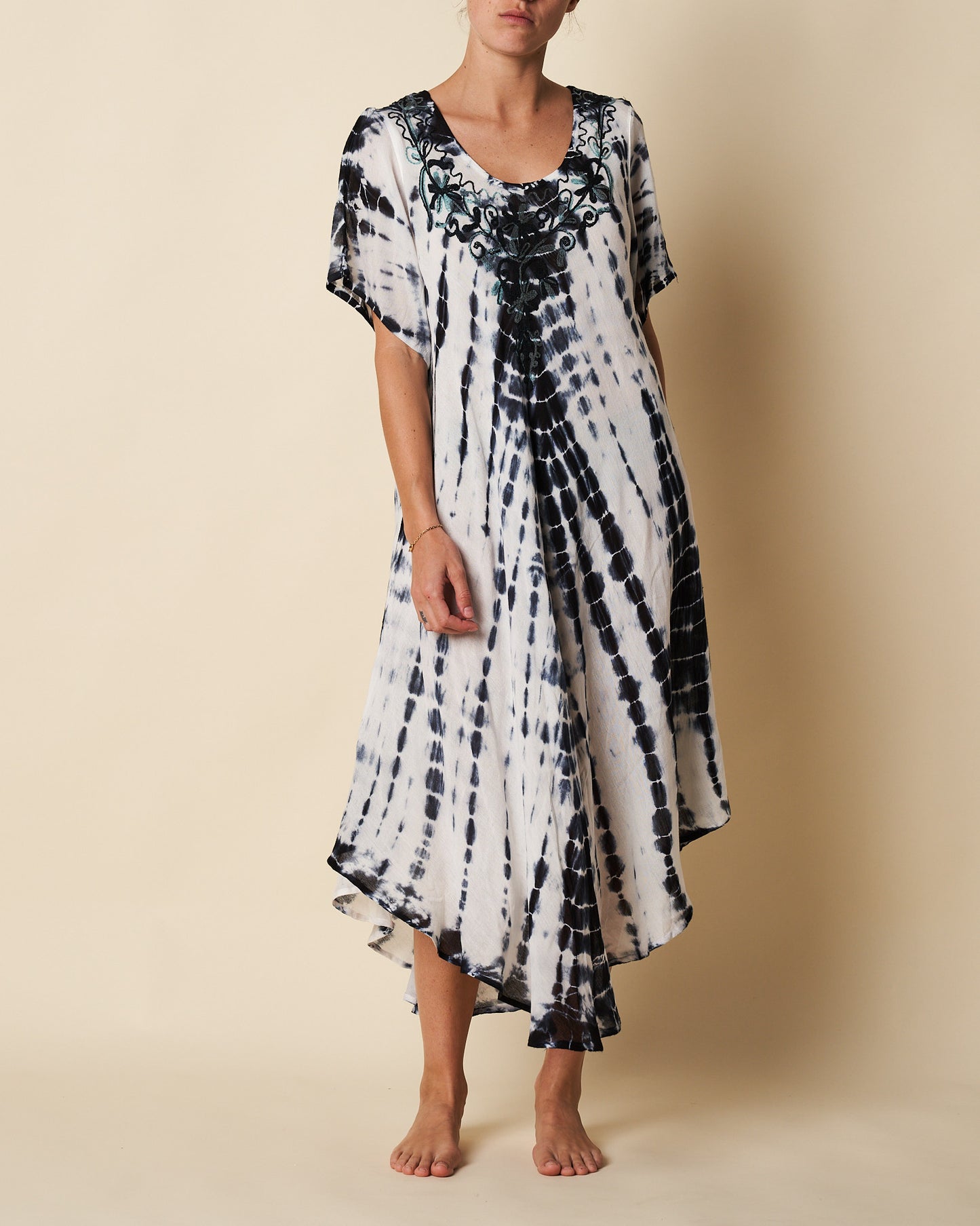 SHORT SLEEVE UMBRELLA DRESS