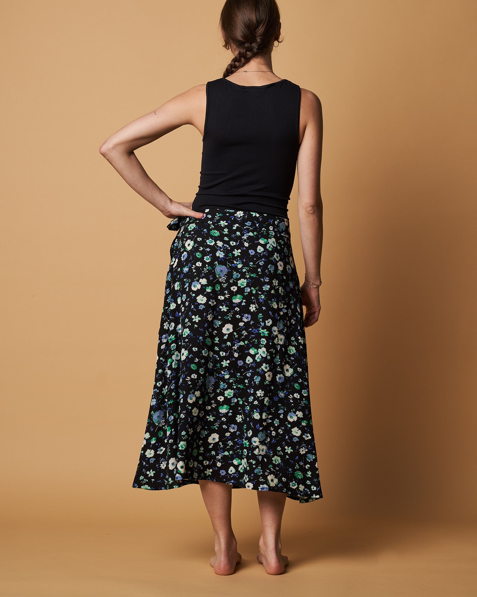 WRAP MIDI SKIRT
