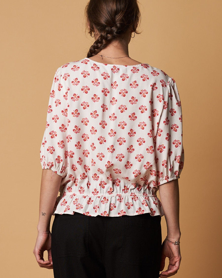 V-NECK TOP
