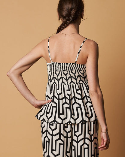 TIE FRONT STRAP TOP