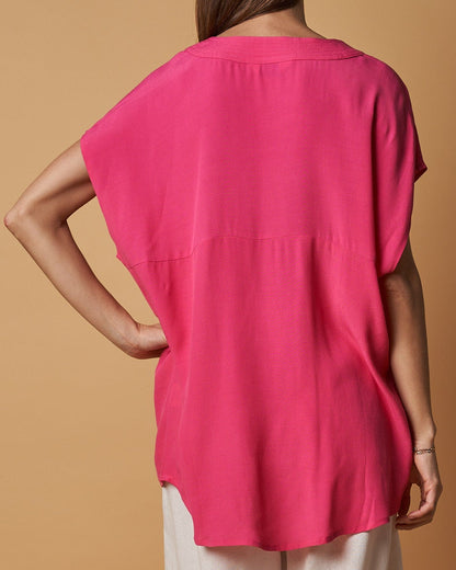 STITCHED V-NECK TOP