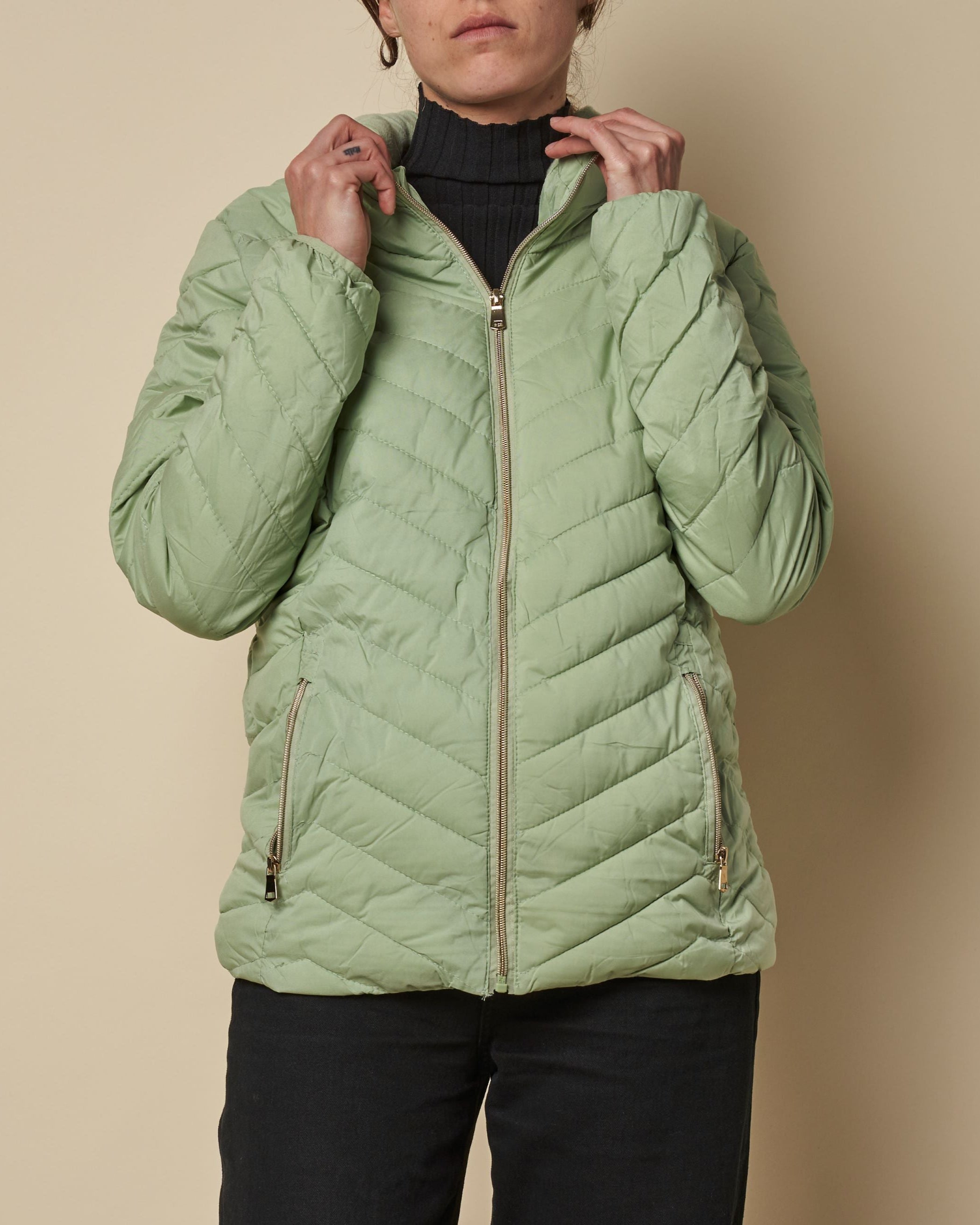 PUFFER JACKET W/ HOOD
