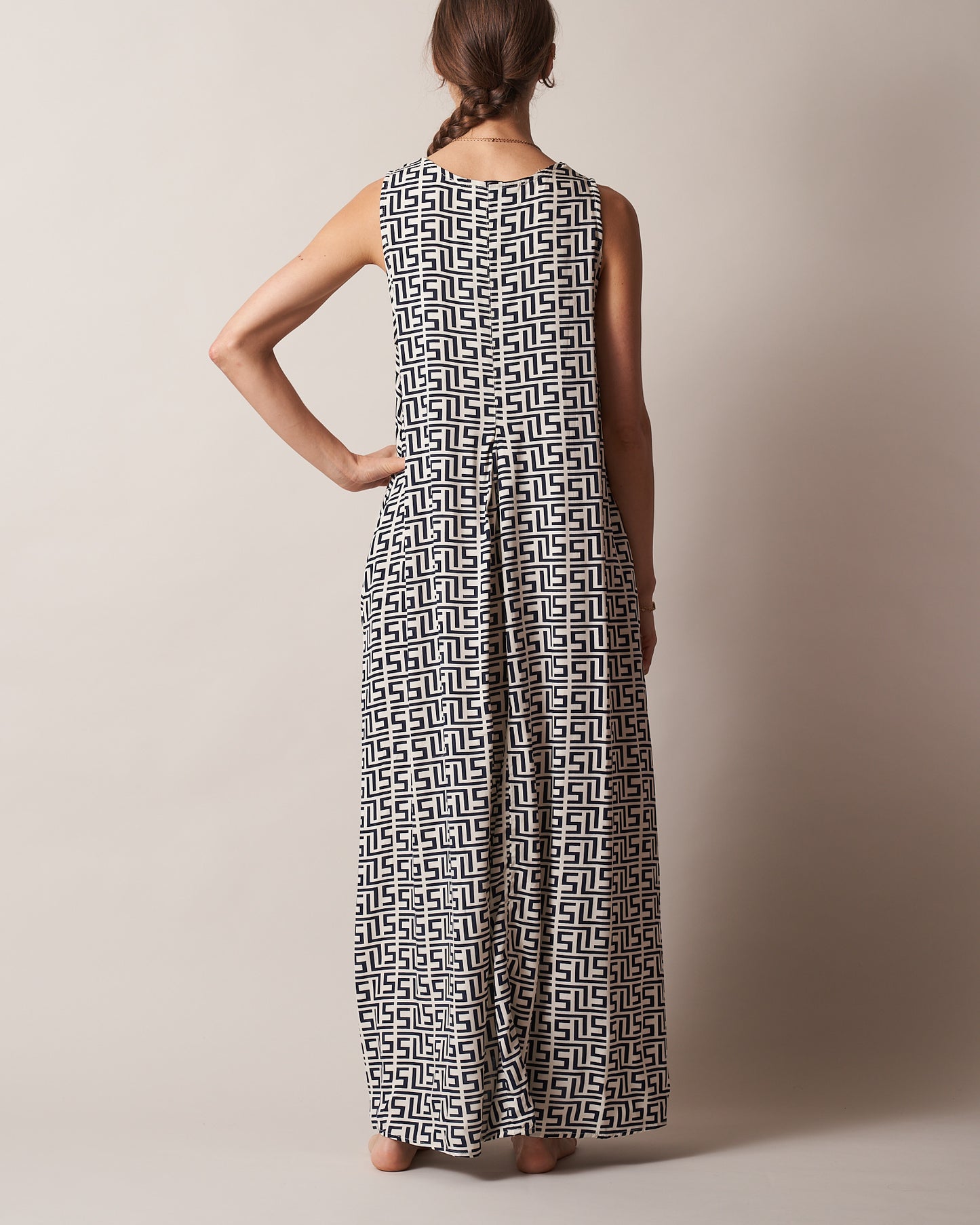 SLEEVELESS MAXI W/  PLEAT