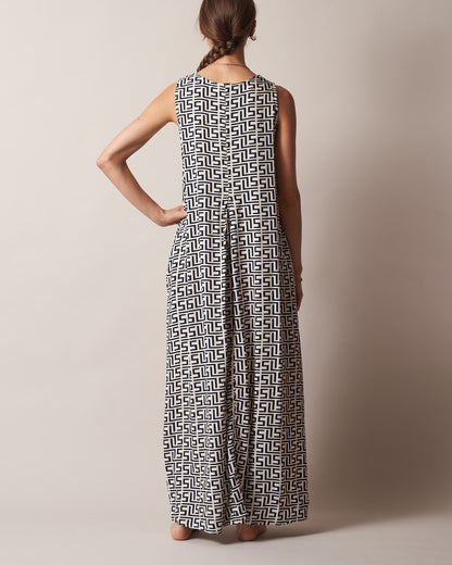 SLEEVELESS MAXI W/  PLEAT