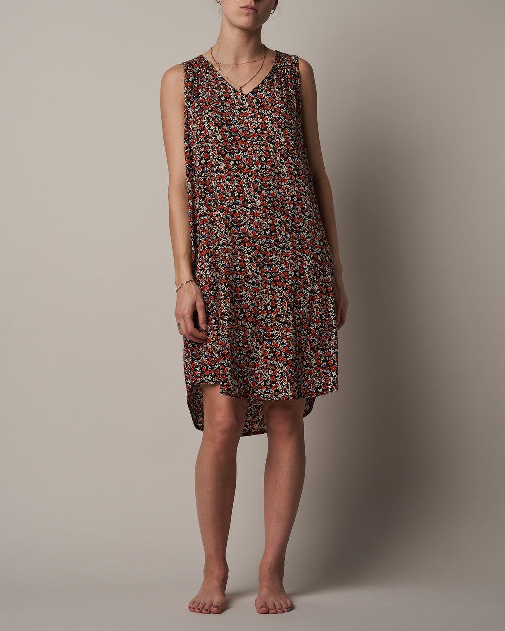 KEYHOLE BACK SHORT DRESS