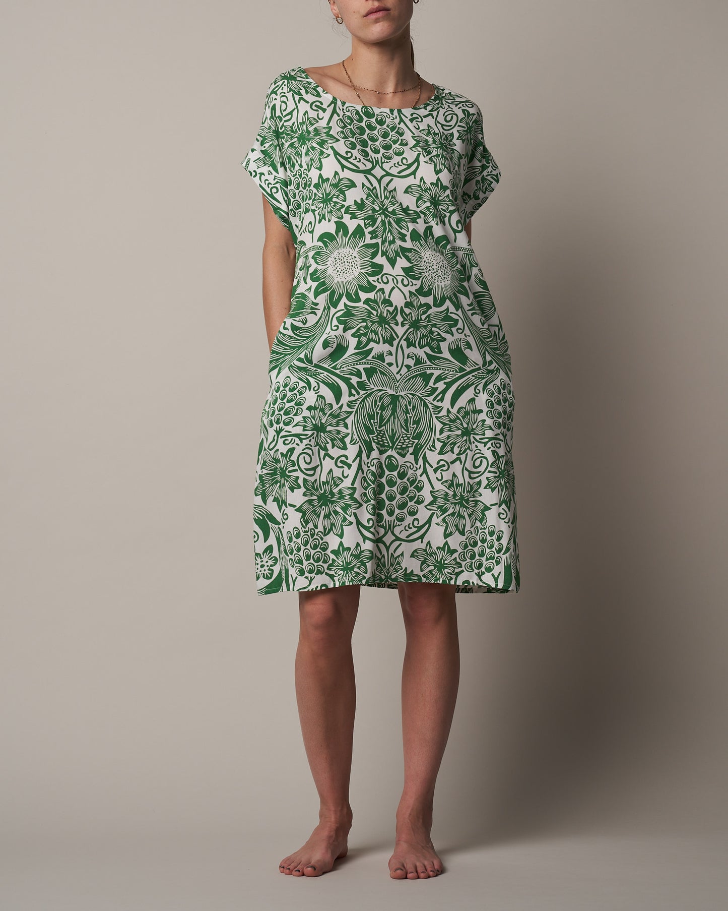 SLOUCH DRESS W/ CUT SLEEVE