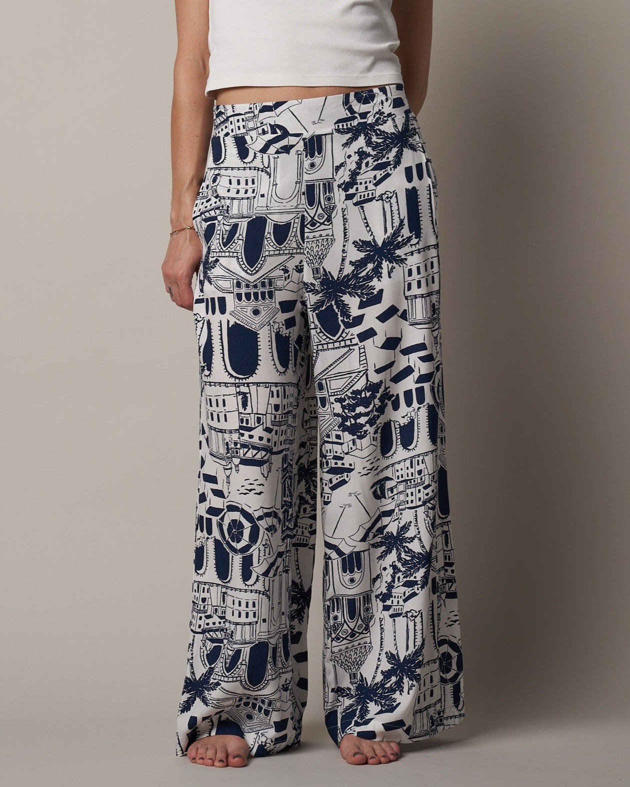 STRAIGHT LEG PANT