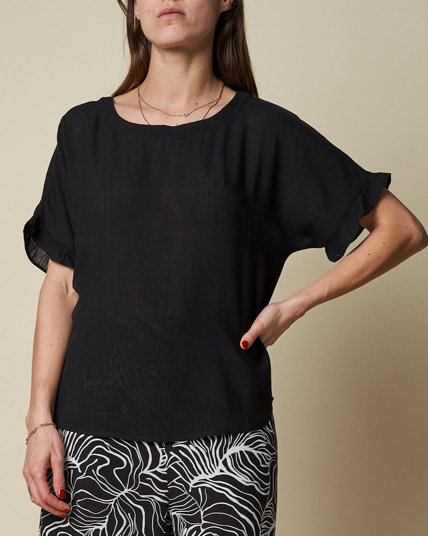 SCOOP NECK TOP W/ FRILLED SLEEVES