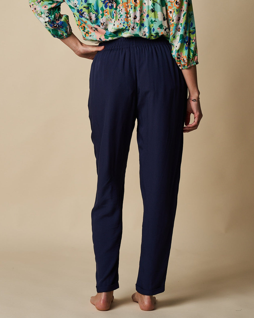 ELASTIC WAIST PANT
