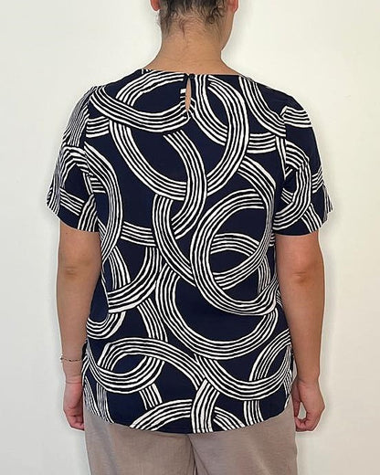 SHORT SLEEVE TEE W/ KEYHOLE BACK