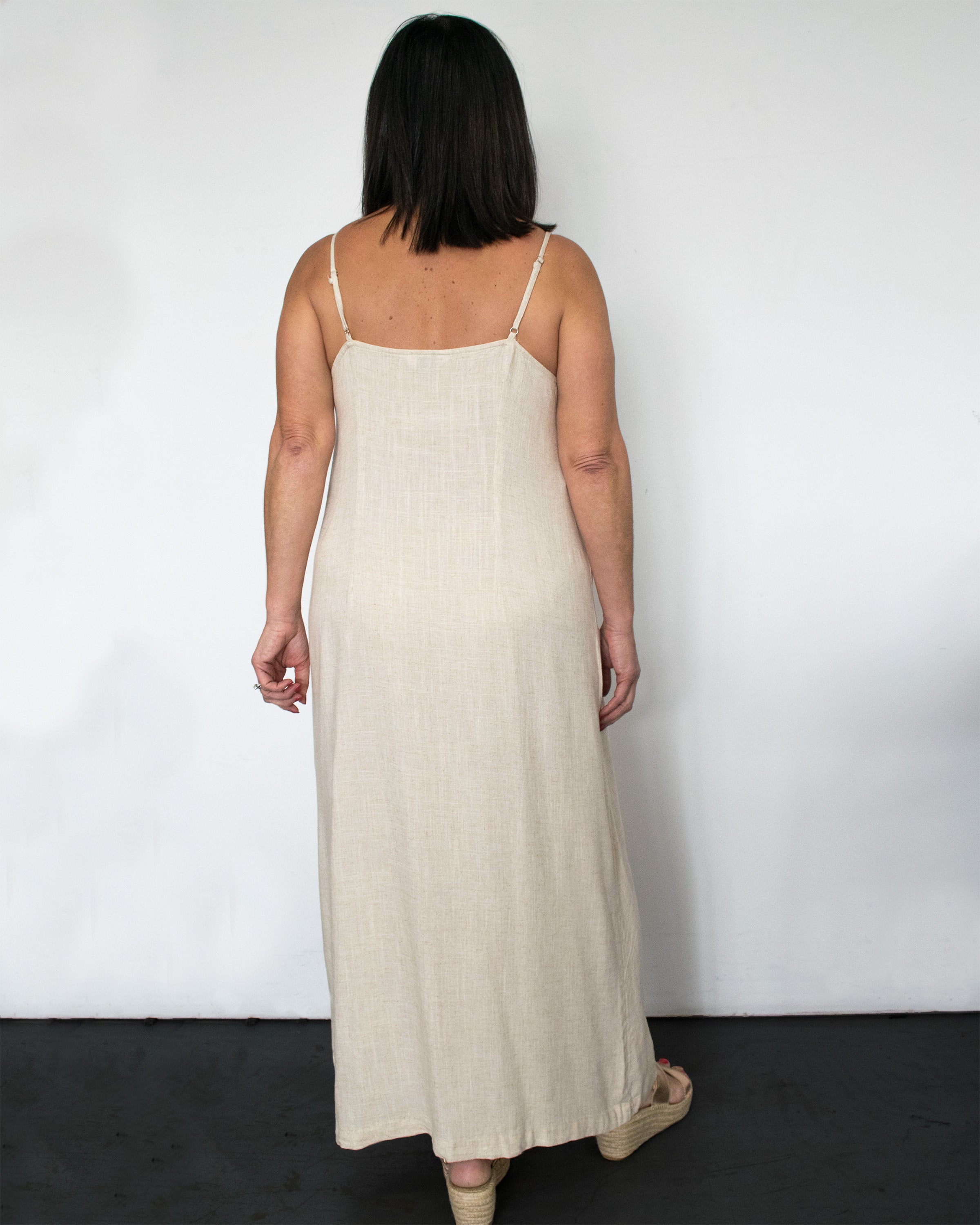 SHOESTRING DRESS W/ SIDE SPLIT