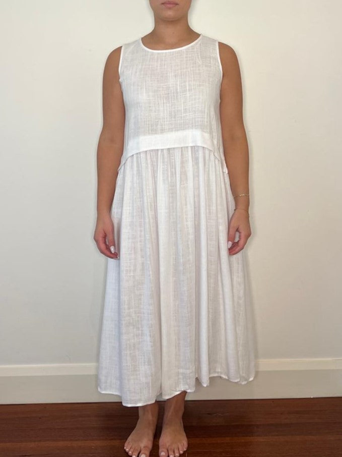 MAXI DRESS W/ GATHER WAIST