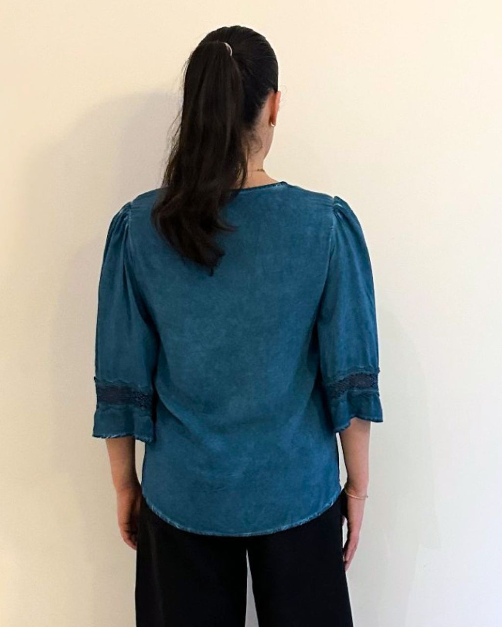 V- NECK PEASANT TOP W/ LACE TRIM