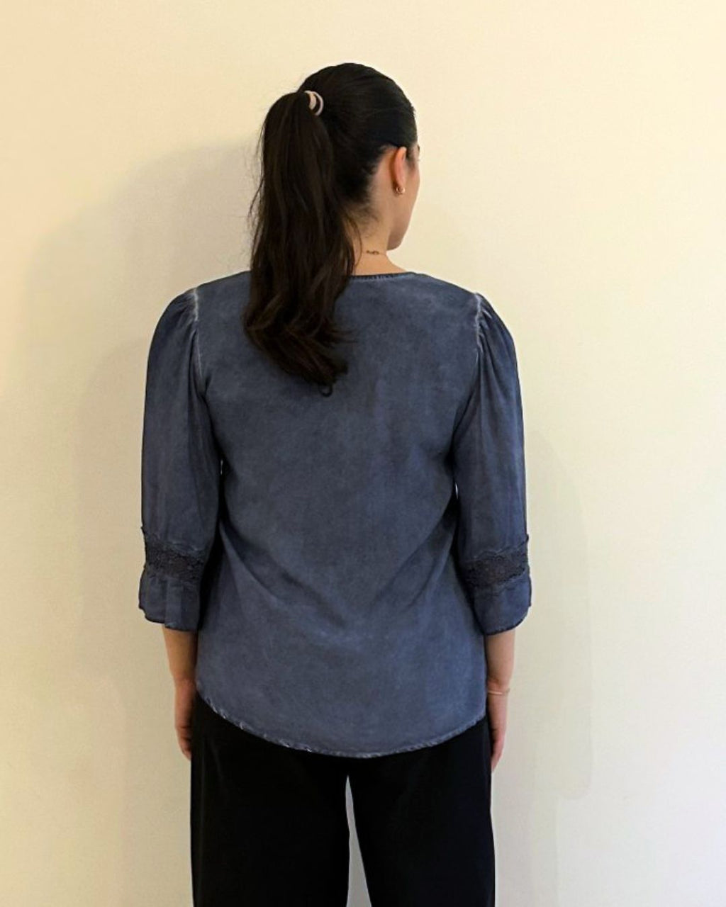 V- NECK PEASANT TOP W/ LACE TRIM