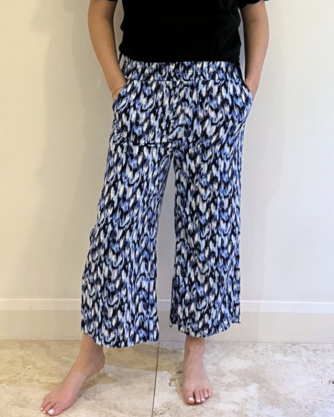 3/4TH WIDE LEG PANT W/ DRAWCORD