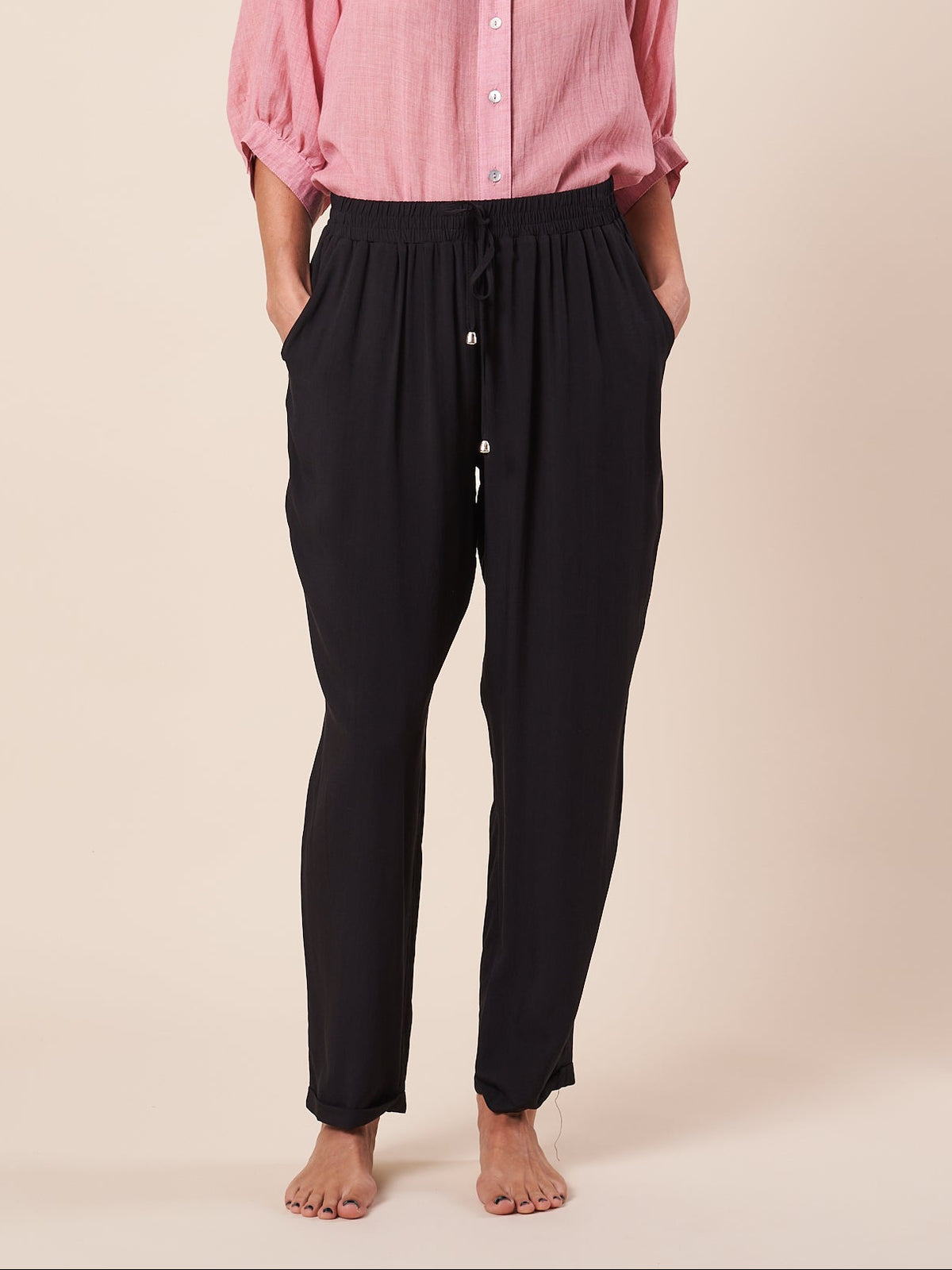 ELASTIC WAIST PANT
