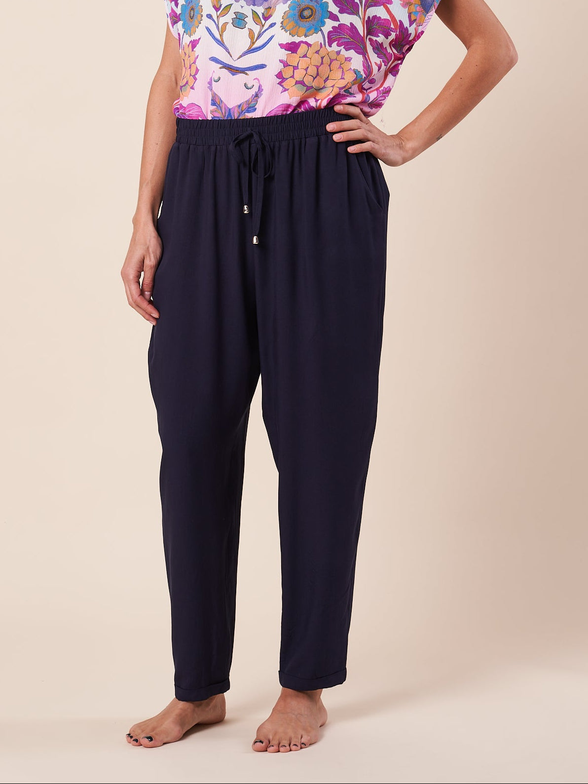 ELASTIC WAIST PANT