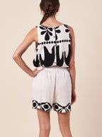 ELASTIC WAIST SHORTS W/ DRAWCORD