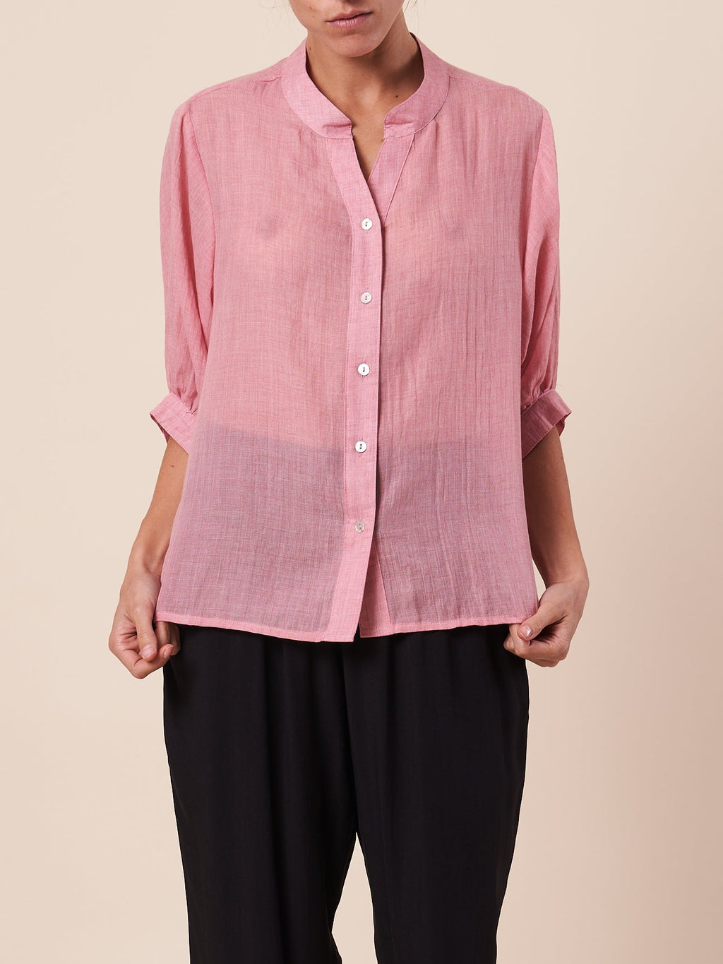 TAIL BUTTON SHIRT