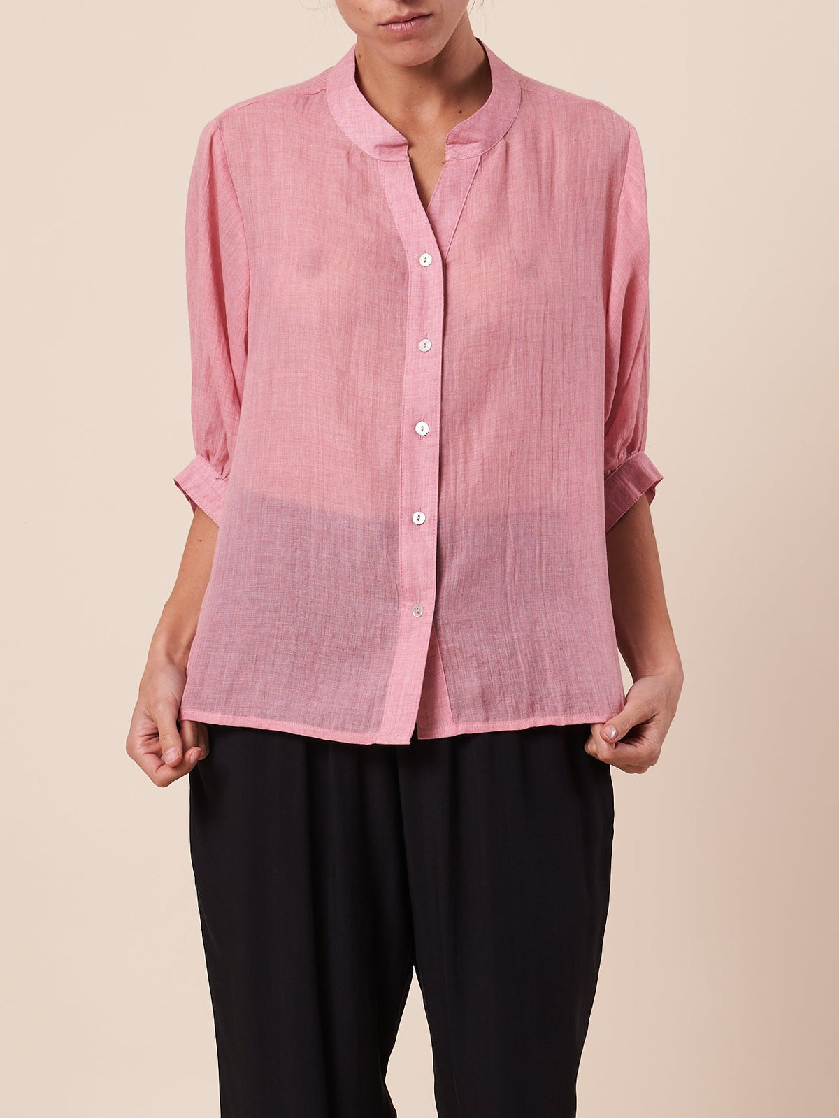 TAIL BUTTON SHIRT
