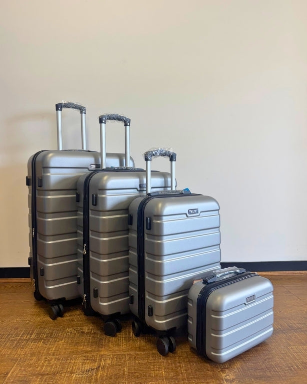 SUITCASE SET