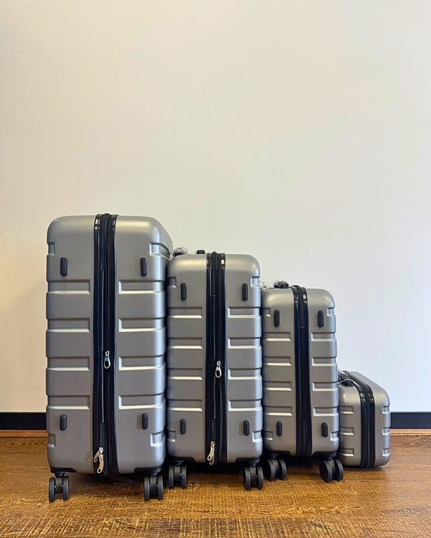 SUITCASE SET