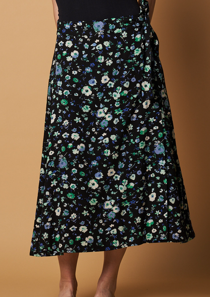 WRAP MIDI SKIRT