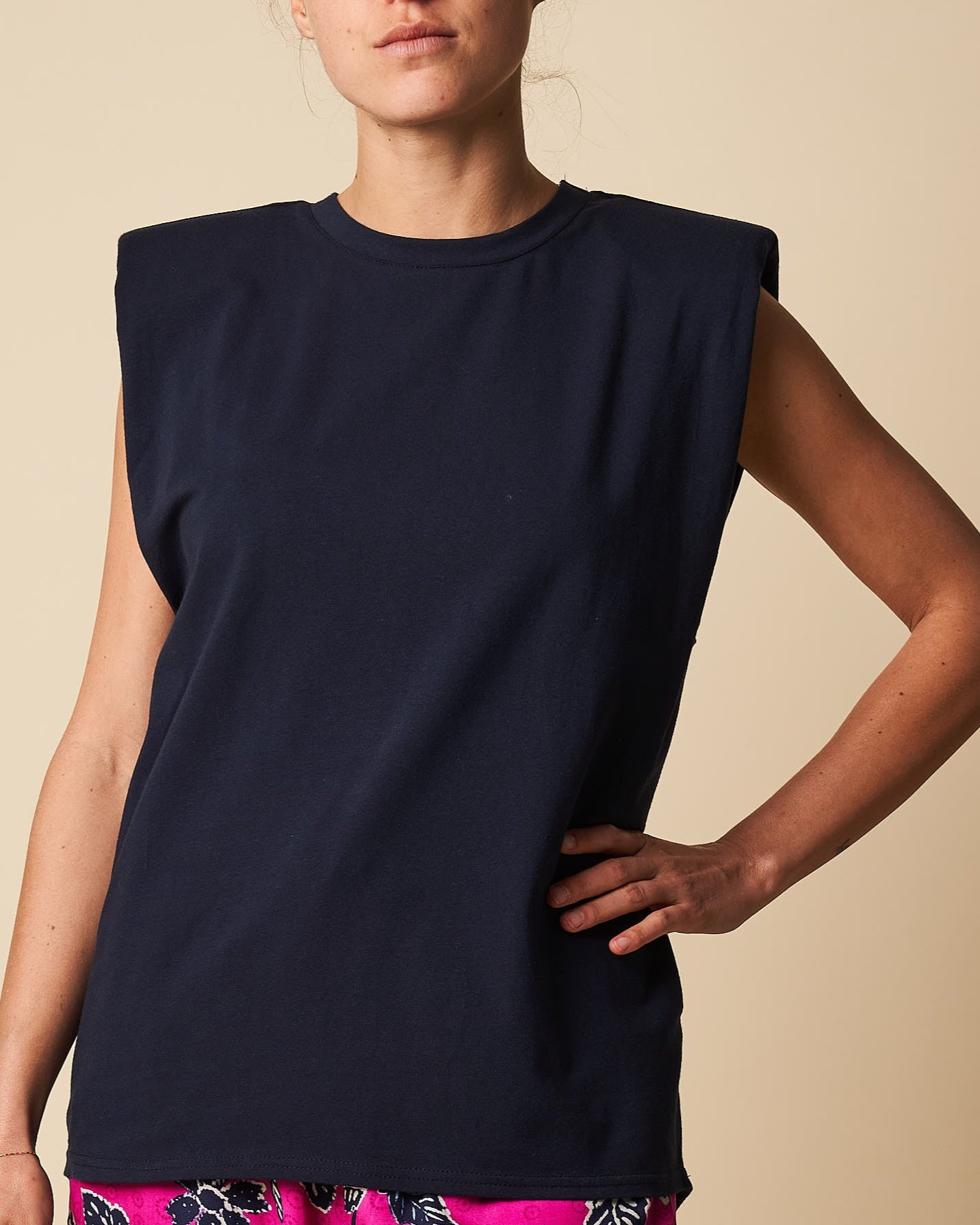 PADDED SHOULDER TANK TOP