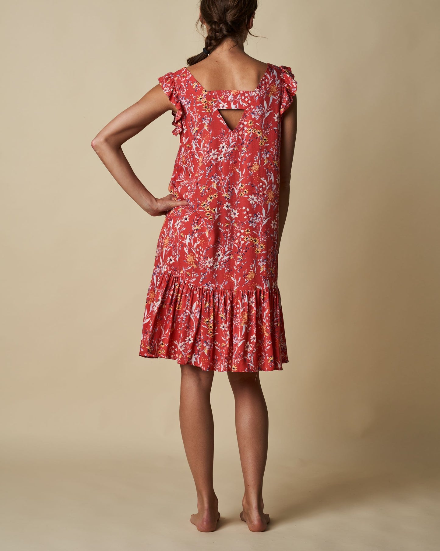 V-NECK SHORT DRESS